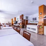 Bell Aire Hotel