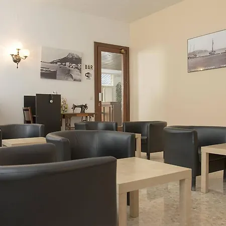Bell Aire Hotel