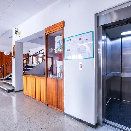 Bell Aire 3* ל'אסטרטיט